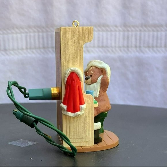 Backstage Bear Hallmark Magic Lighted Keepsake Christmas Tree Ornament - 1989 - Picture 7 of 11